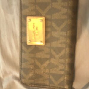 Olive Monogram Strap